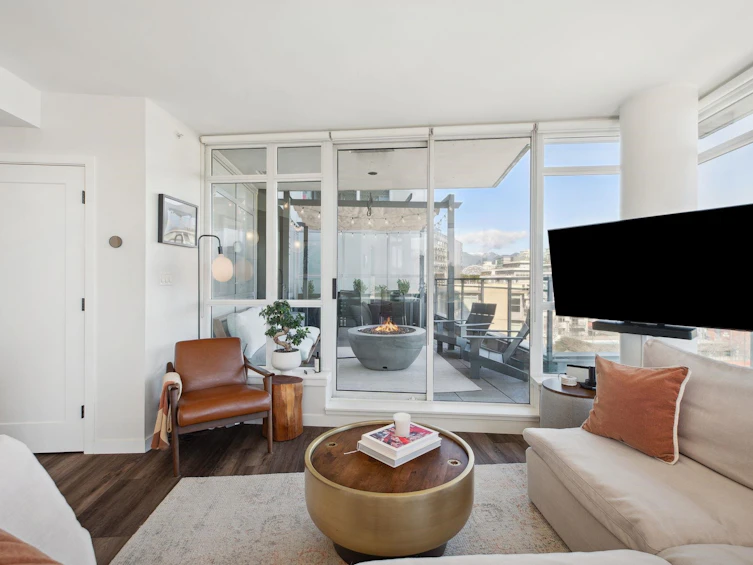 1101-89 West 2nd Avenue, Vancouver, BC, V5Y 0G9 - 9