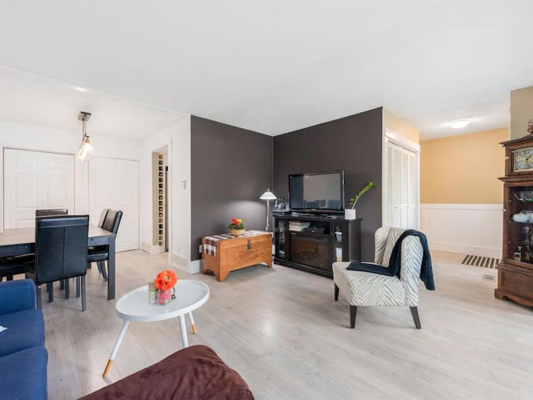 87-10620 No 4 Road, Richmond, BC, V7A 2Z7 - 10