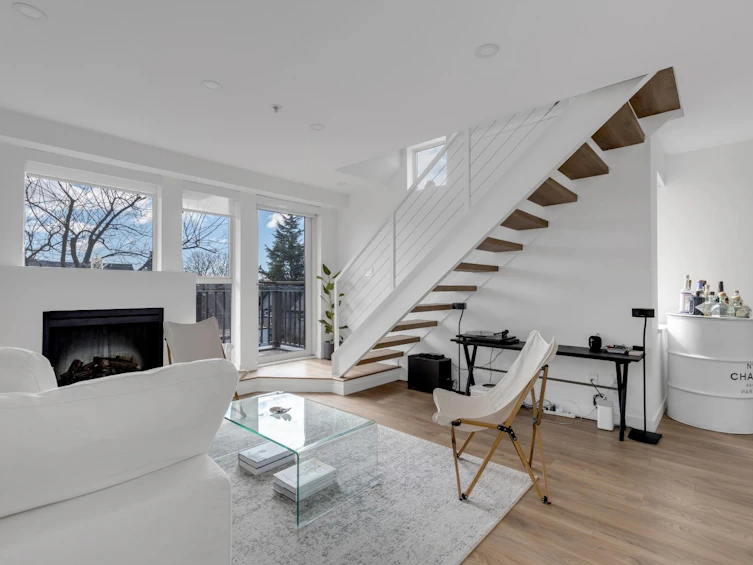 301-2436 W 4th Avenue, Vancouver, BC, V6K 1P3 - 5