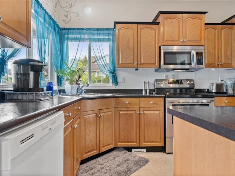 46384 Valleyview Road, Chilliwack, BC, V2R 5R9 - 11