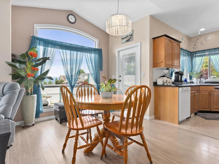 46384 Valleyview Road, Chilliwack, BC, V2R 5R9 - 6