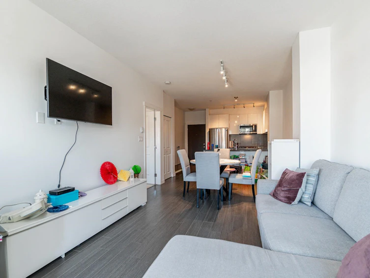 210-15138 34 Avenue, Surrey, BC, V3Z 0N7 - 15