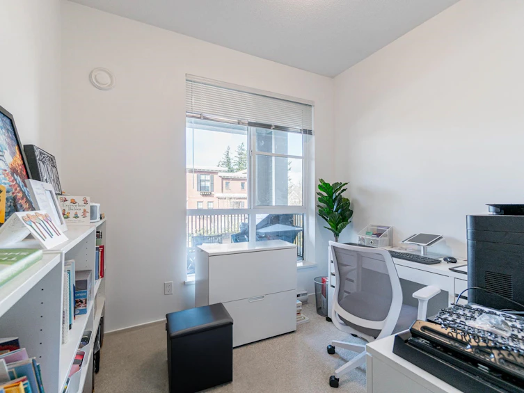 210-15138 34 Avenue, Surrey, BC, V3Z 0N7 - 18