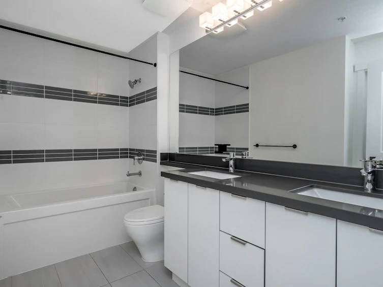204-15168 33 Avenue, Surrey, BC, V3Z 0N7 - 15
