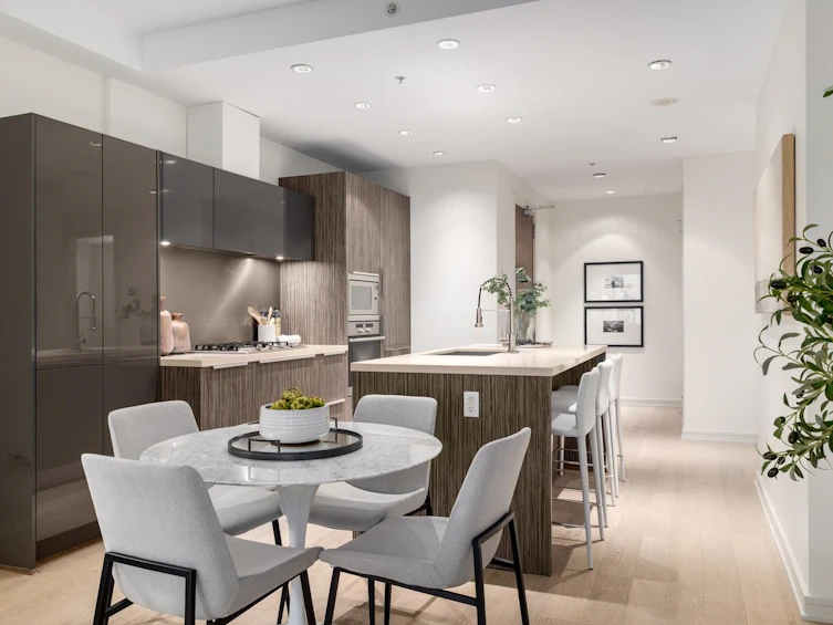 206-12 Athletes Way, Vancouver, BC, V5Y 0B5 - 4