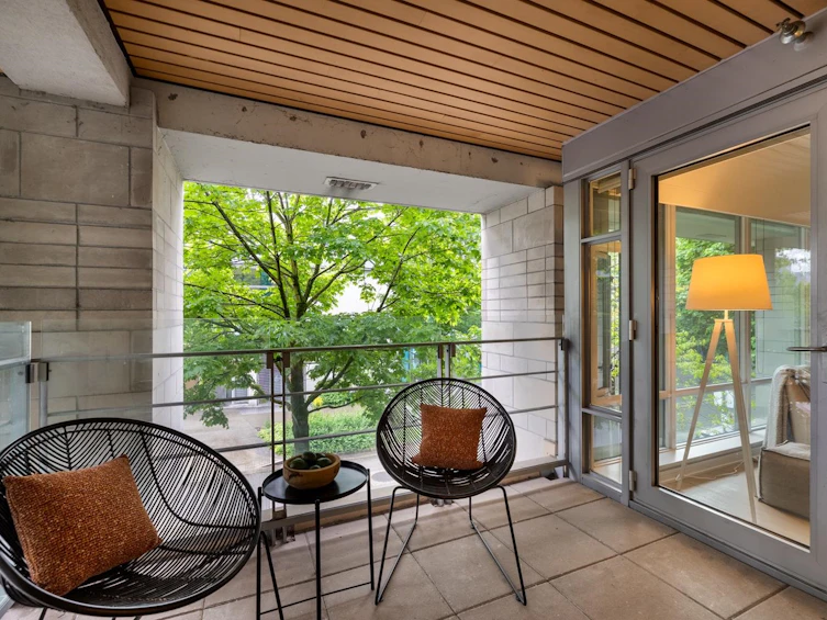 206-12 Athletes Way, Vancouver, BC, V5Y 0B5 - 11