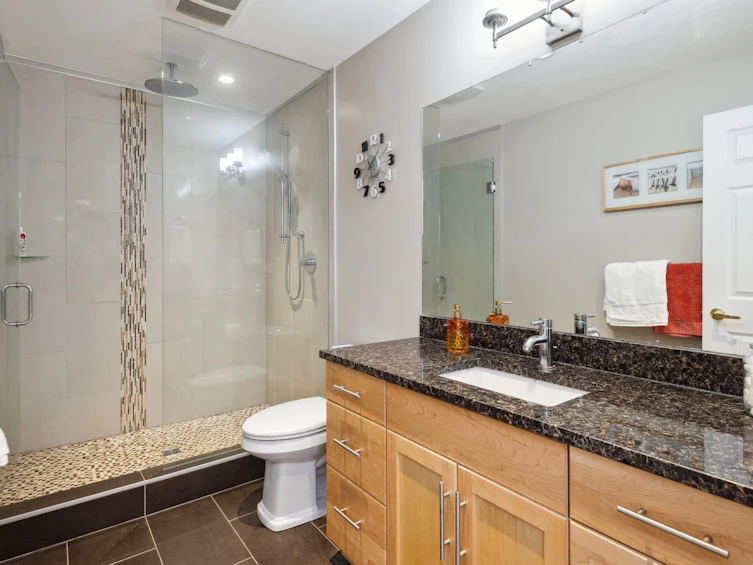 6020 Glenwynd Place, West Vancouver, BC, V7W 2W5 - 16