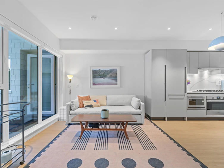 105-2235 E Broadway, Vancouver, BC, V5N 0J5 - 10