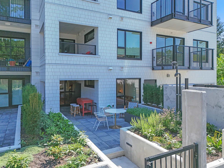 105-2235 E Broadway, Vancouver, BC, V5N 0J5 - 4
