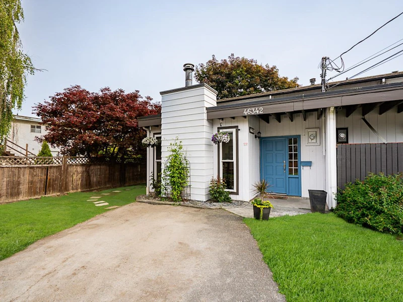 2 - 46338 Mccaffrey Boulevard, Chilliwack BC V2P 1E1