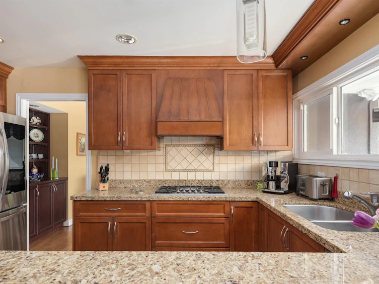 1428 W 37th Avenue, Vancouver, BC, V6M 1M3 - 16
