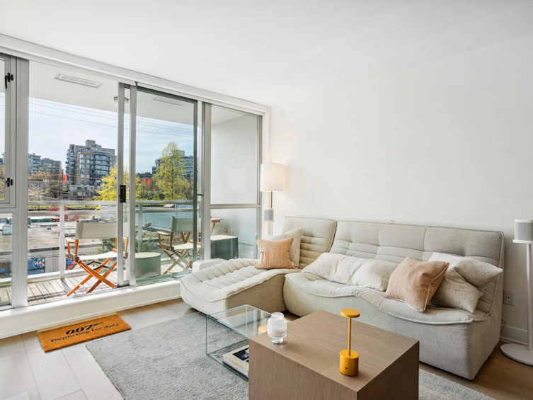 303-1680 West 4th Avenue, Vancouver, BC, V6J 0B7 - 3