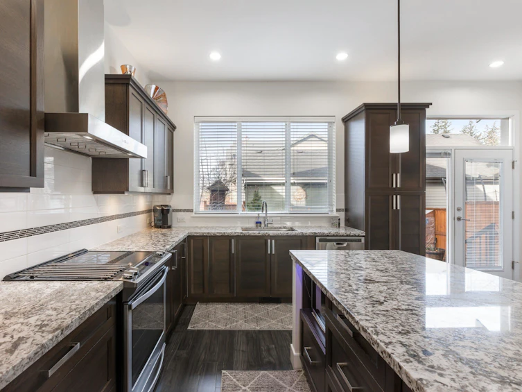 2289 168 Street, Surrey, BC, V3Z 0M3 - 3