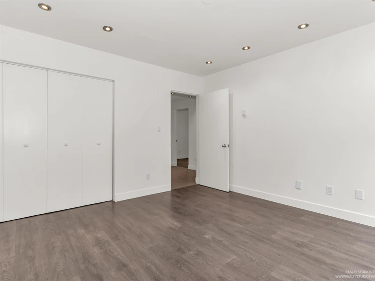3549 W 4th Avenue, Vancouver, BC, V6R 1N9 - 13