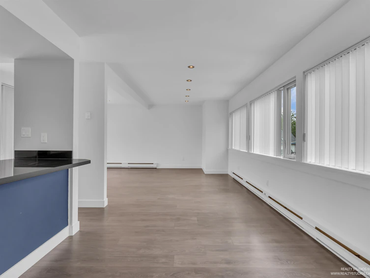 3549 W 4th Avenue, Vancouver, BC, V6R 1N9 - 23