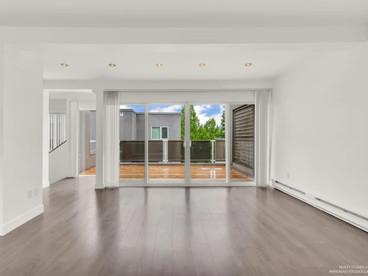 3549 W 4th Avenue, Vancouver, BC, V6R 1N9 - 27