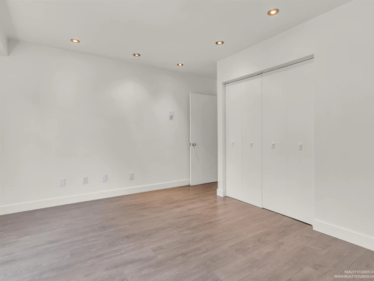 3549 W 4th Avenue, Vancouver, BC, V6R 1N9 - 10