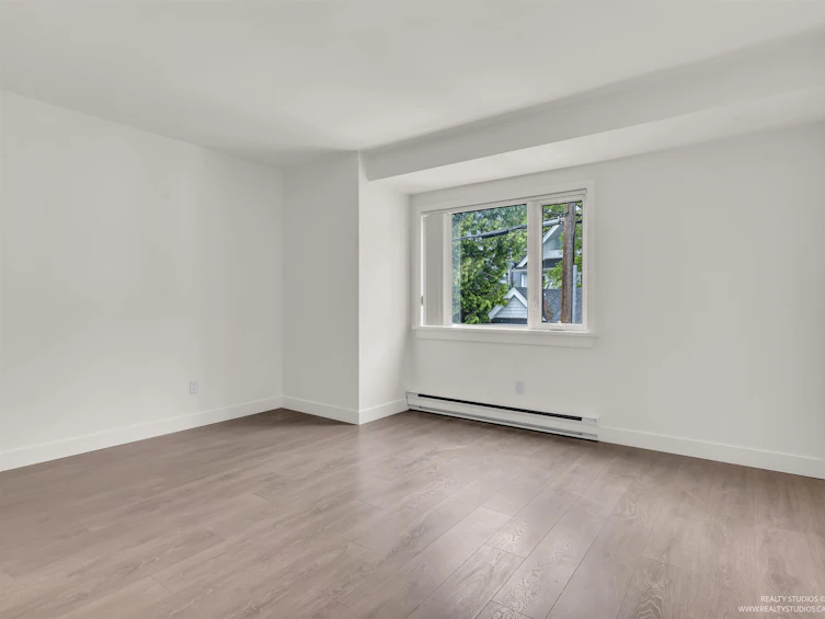 3549 W 4th Avenue, Vancouver, BC, V6R 1N9 - 8
