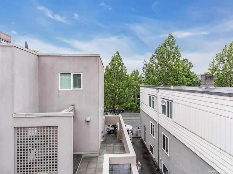 3549 W 4th Avenue, Vancouver, BC, V6R 1N9 - 35
