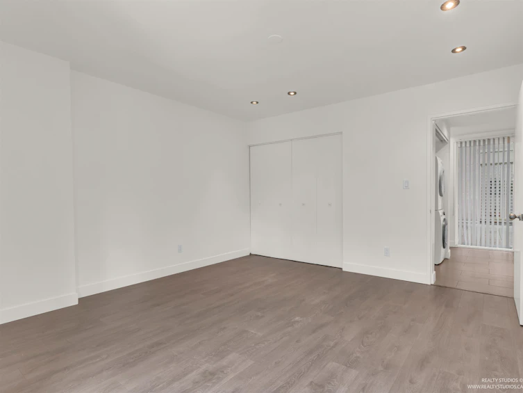 3549 W 4th Avenue, Vancouver, BC, V6R 1N9 - 14