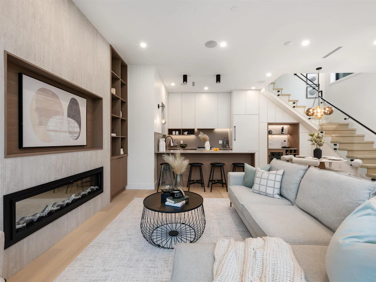 1-351 E 38th Avenue, Vancouver, BC, V5W 1H5 - 3