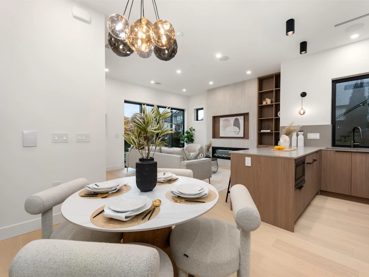 1-351 E 38th Avenue, Vancouver, BC, V5W 1H5 - 11