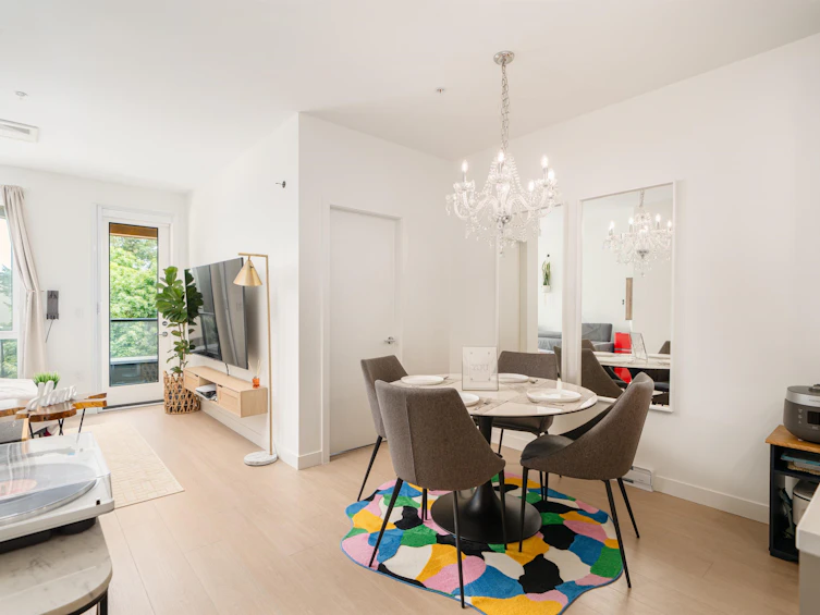 409-7588 16th Street, Burnaby, BC, V3N 0H8 - 7