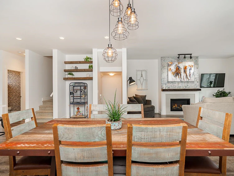8437 207a Street, Langley, BC, V2Y 0S4 - 5