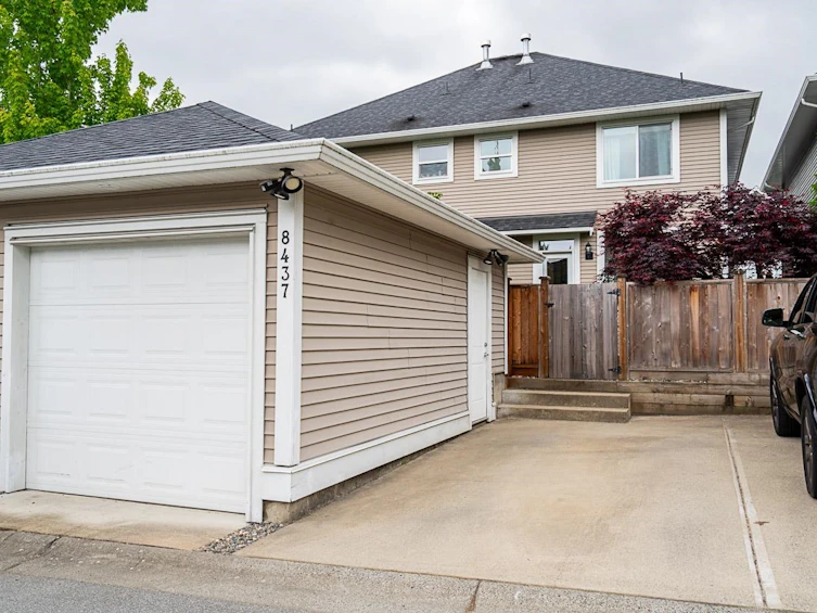 8437 207a Street, Langley, BC, V2Y 0S4 - 33