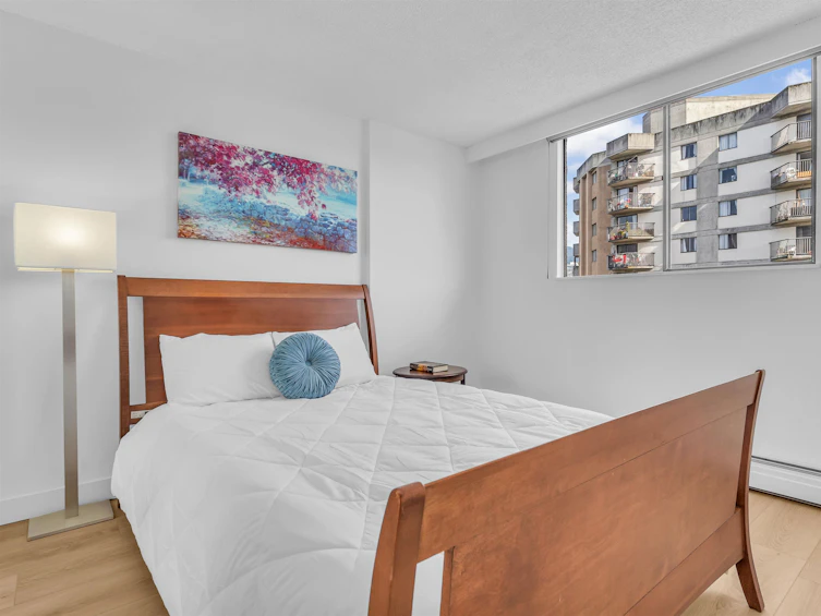 1105-145 St. Georges Avenue, North Vancouver, BC, V7L 3G8 - 4