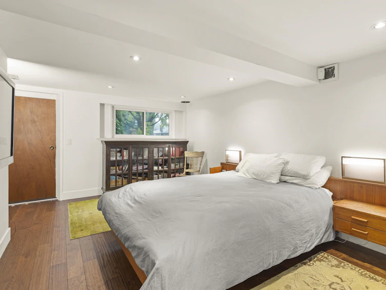 2581 Venables Street, Vancouver, BC, V5K 2R2 - 23