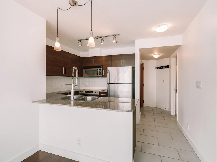 1405-813 Agnes Street, New Westminster, BC, V3M 0A9 - 6
