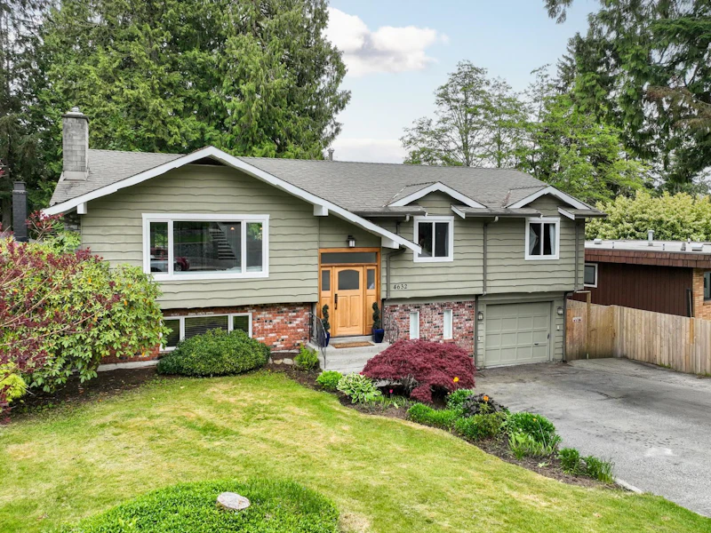 4632 Hoskins Road, North Vancouver BC V7K 2R1