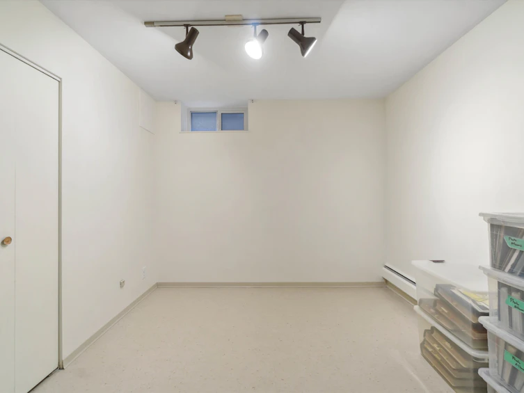 826 W 47th Avenue, Vancouver, BC, V5Z 2R8 - 30