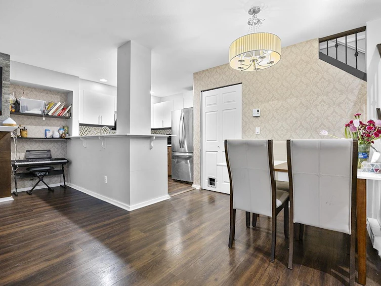 7420 Hawthorne Terrace, Burnaby, BC, V5E 4K6 - 7