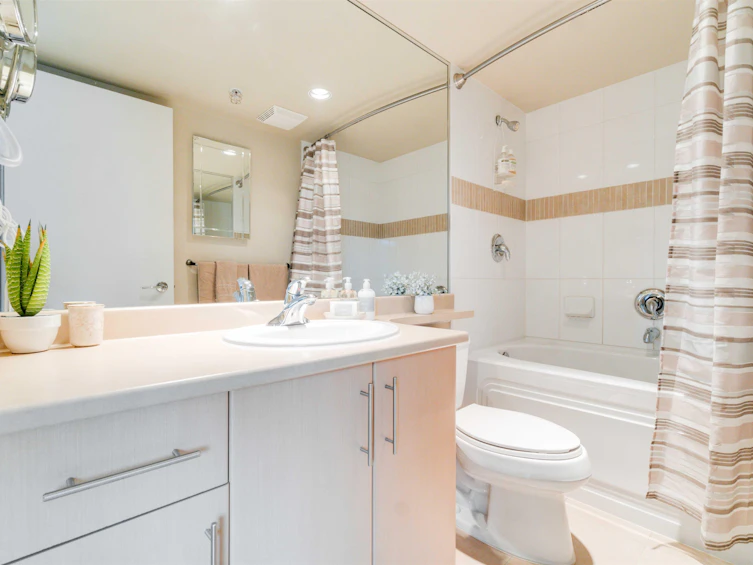 168 Prior Street, Vancouver, BC, V6A 0A6 - 19