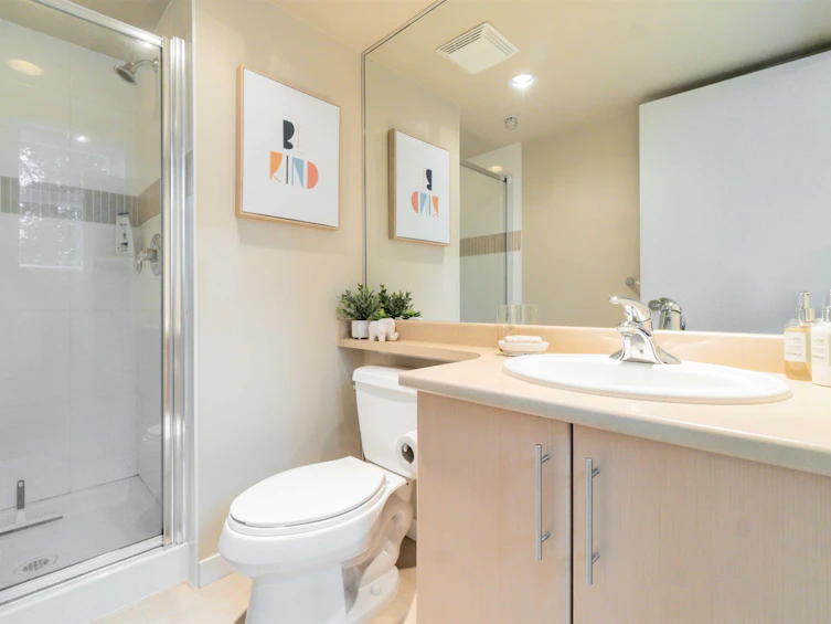 168 Prior Street, Vancouver, BC, V6A 0A6 - 22