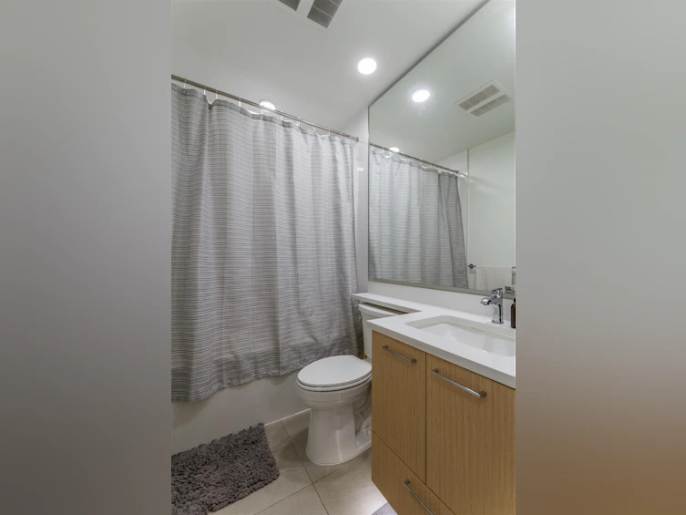 411-7588 16th Street, Burnaby, BC, V3N 0H8 - 17