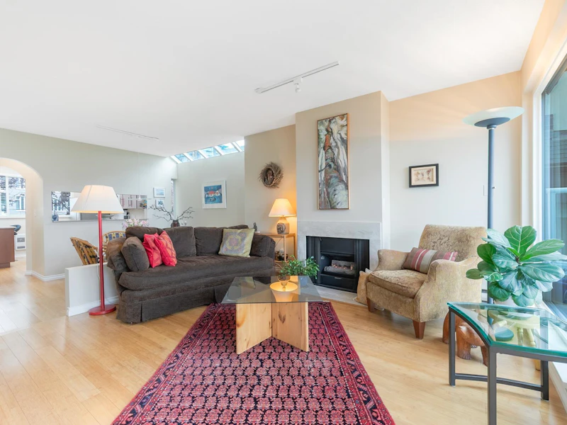 1223 W 8th Avenue, Vancouver BC V6H 1C7