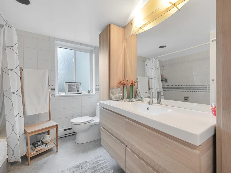 1223 W 8th Avenue, Vancouver, BC, V6H 1C7 - 26