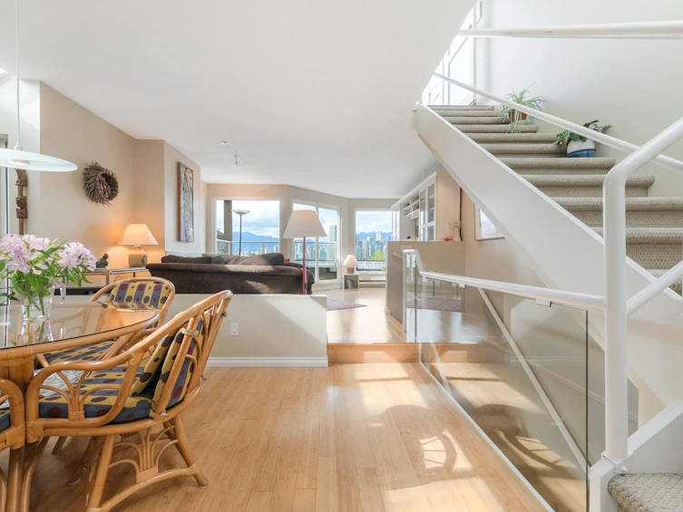 1223 W 8th Avenue, Vancouver, BC, V6H 1C7 - 2
