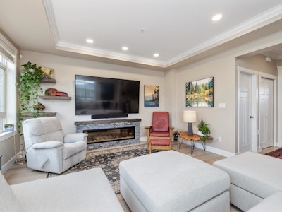 3-13771 232a Street - 3