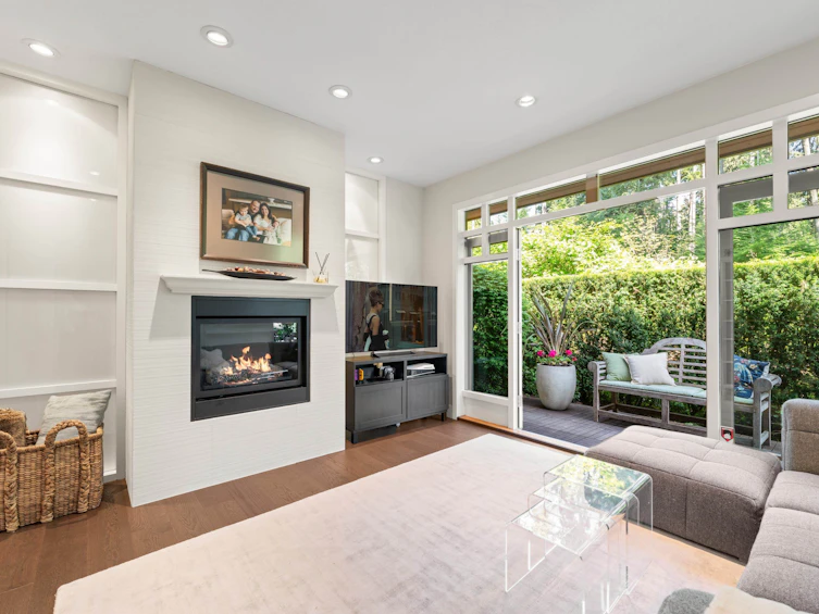 48-3639 Aldercrest Drive, North Vancouver, BC, V7G 0A1 - 2
