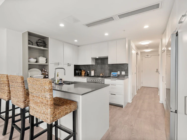 1206-1401 Hunter Street, North Vancouver, BC, V7J 0E2 - 9