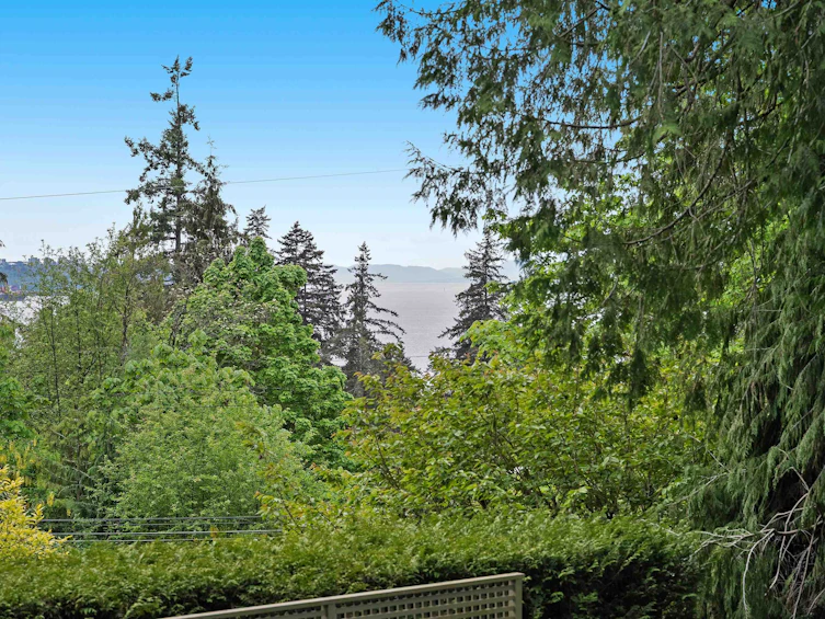 1650 29th Street, West Vancouver, BC, V7V 4M8 - 29