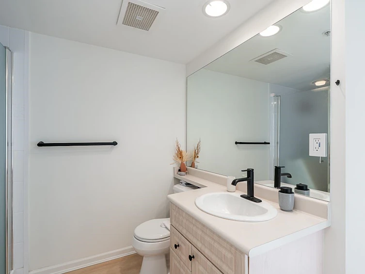 106-3625 Windcrest Drive, North Vancouver, BC, V7G 2S6 - 19