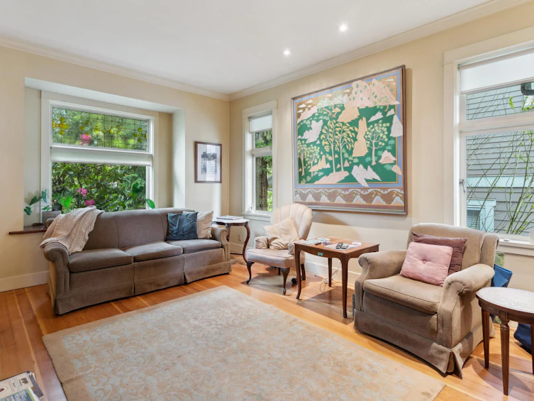 1556 E 26th Avenue, Vancouver, BC, V5N 2V9 - 3
