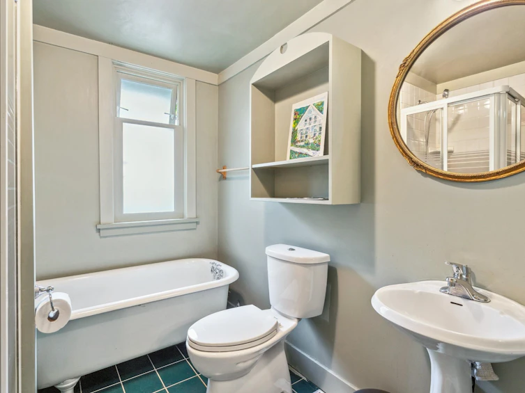 1556 E 26th Avenue, Vancouver, BC, V5N 2V9 - 11