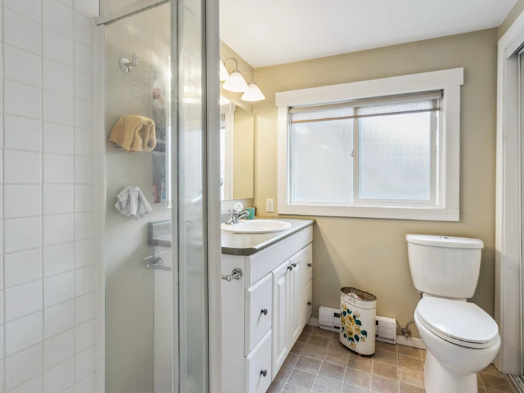 1556 E 26th Avenue, Vancouver, BC, V5N 2V9 - 15