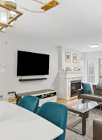 3205 5119 Garden City Road